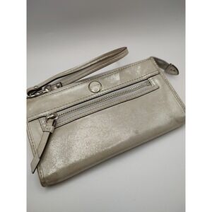 Vintage Coach Pearl Leather Wristlet Wallet